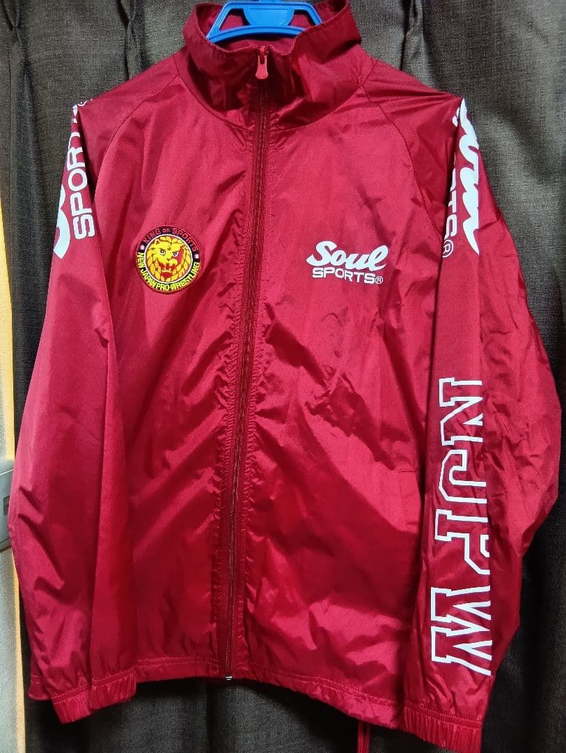 新日本プロレス　ジャージ　上下セット　シャカシャカ　本隊　ライオンマーク
