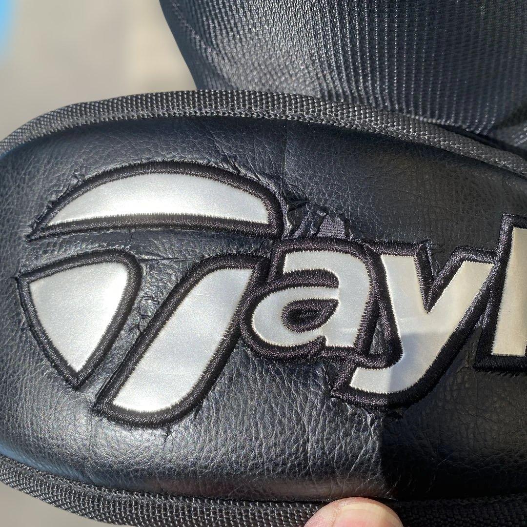 TaylorMade 軽量キャディバッグ ブラック/シルバー