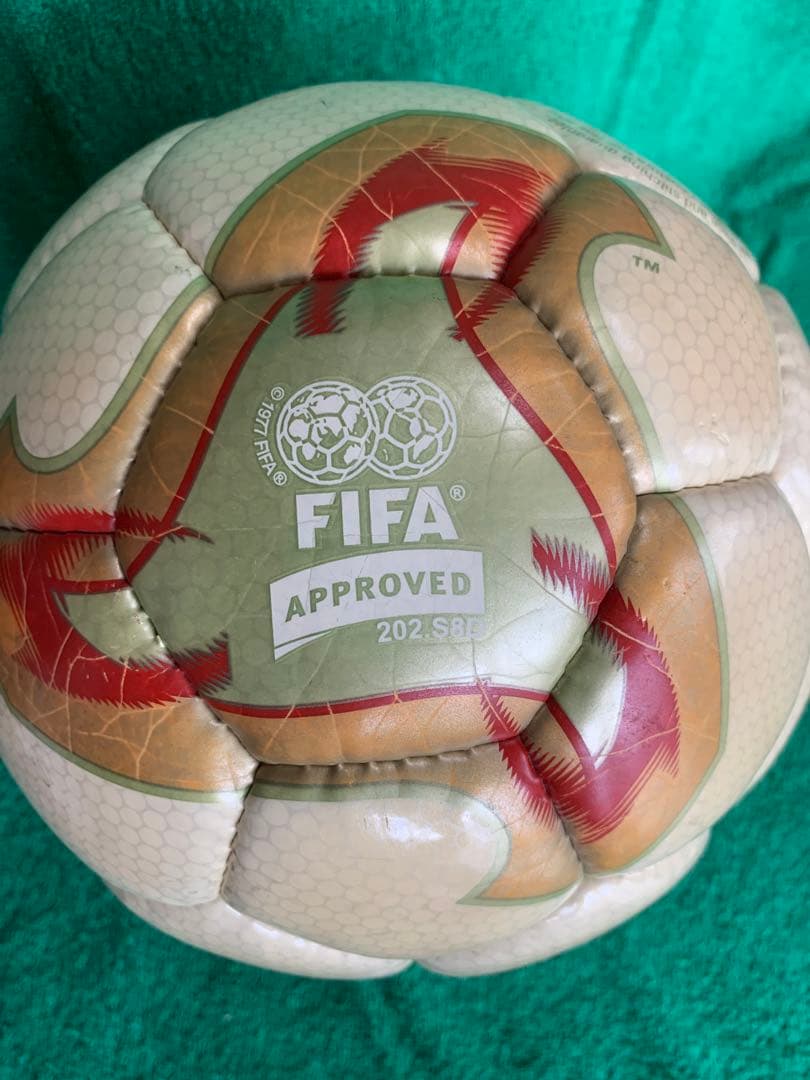 入手不可能！AFC2002日韓WC アジア最終予選 使用試合球 AFCロゴ貴重