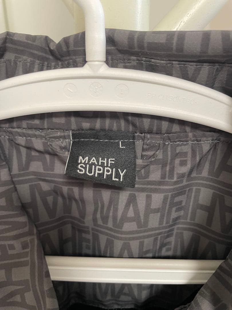 出品2月まで　スノーボードウェア　mahfsupply マーフ　上L下XL