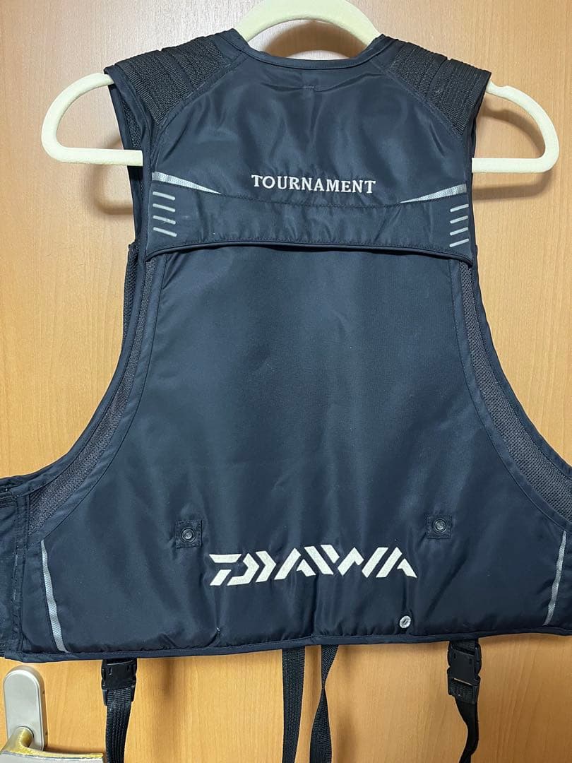 DAIWA トーナメント　ライジャケ　磯　フカセ