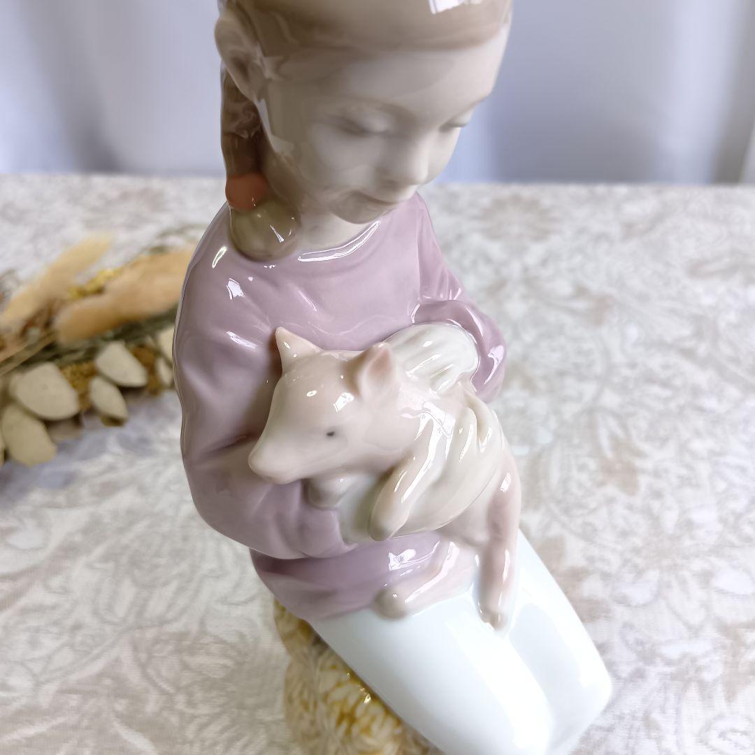 リヤドロ 0100 8285 少女 子豚 私のこぶたちゃん 美品 廃盤品 希少