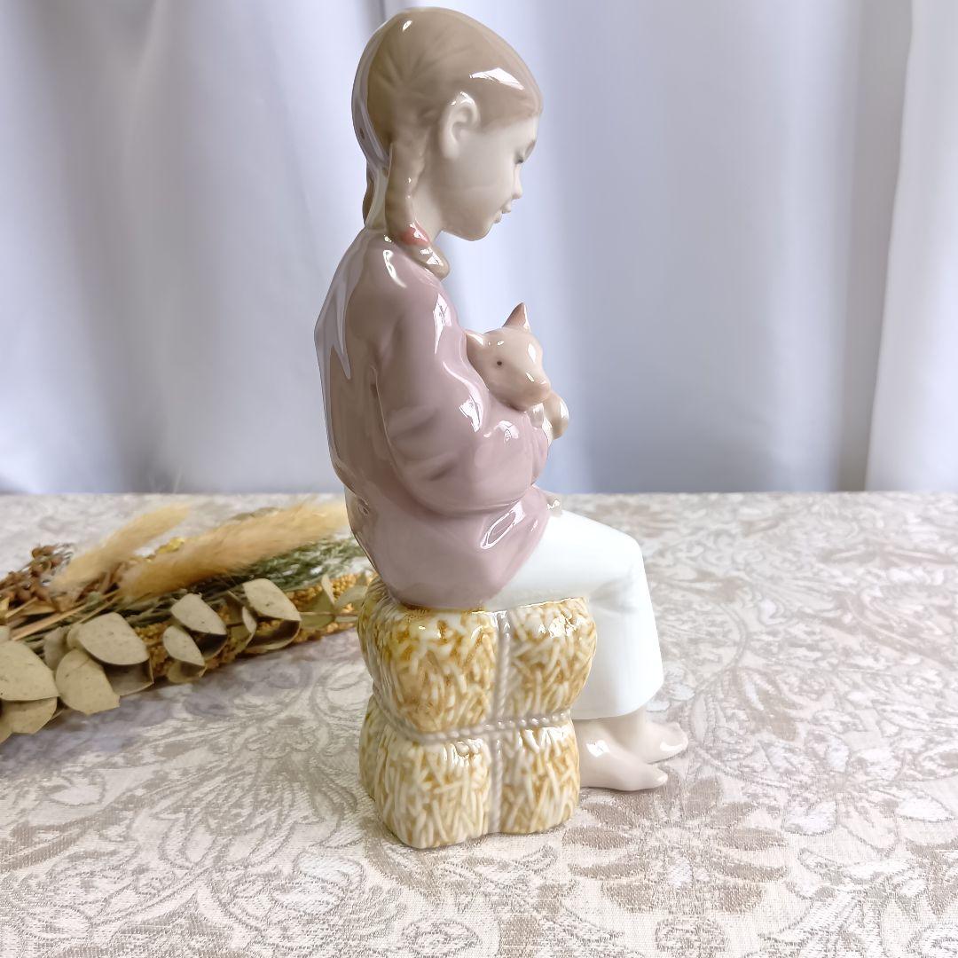 リヤドロ 0100 8285 少女 子豚 私のこぶたちゃん 美品 廃盤品 希少