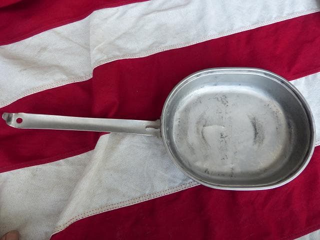 ナム戦 1966” 米軍実物　メスキットパン REGAL　331