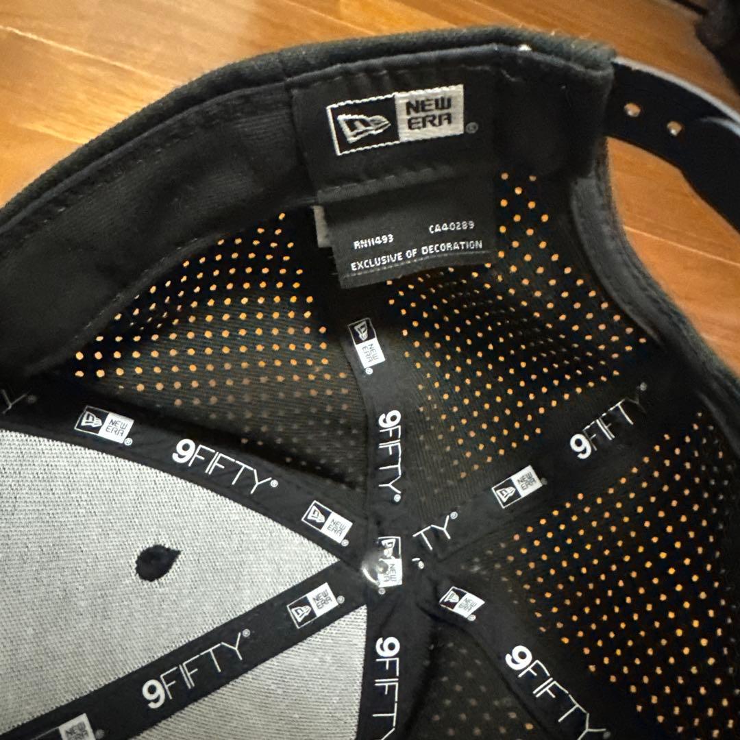 New Era 9FIFTY ブラックキャップ　ムータマリン