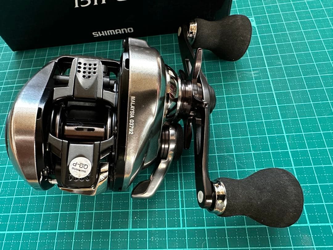 リール 18 SHIMANO ENGETSU PREMIUM 151PG