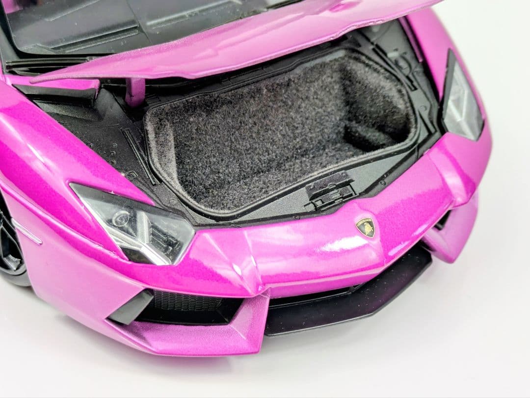 1/18 ミニカー ウイリー　ランボルギーニ　アヴェンタドール　LP700-4