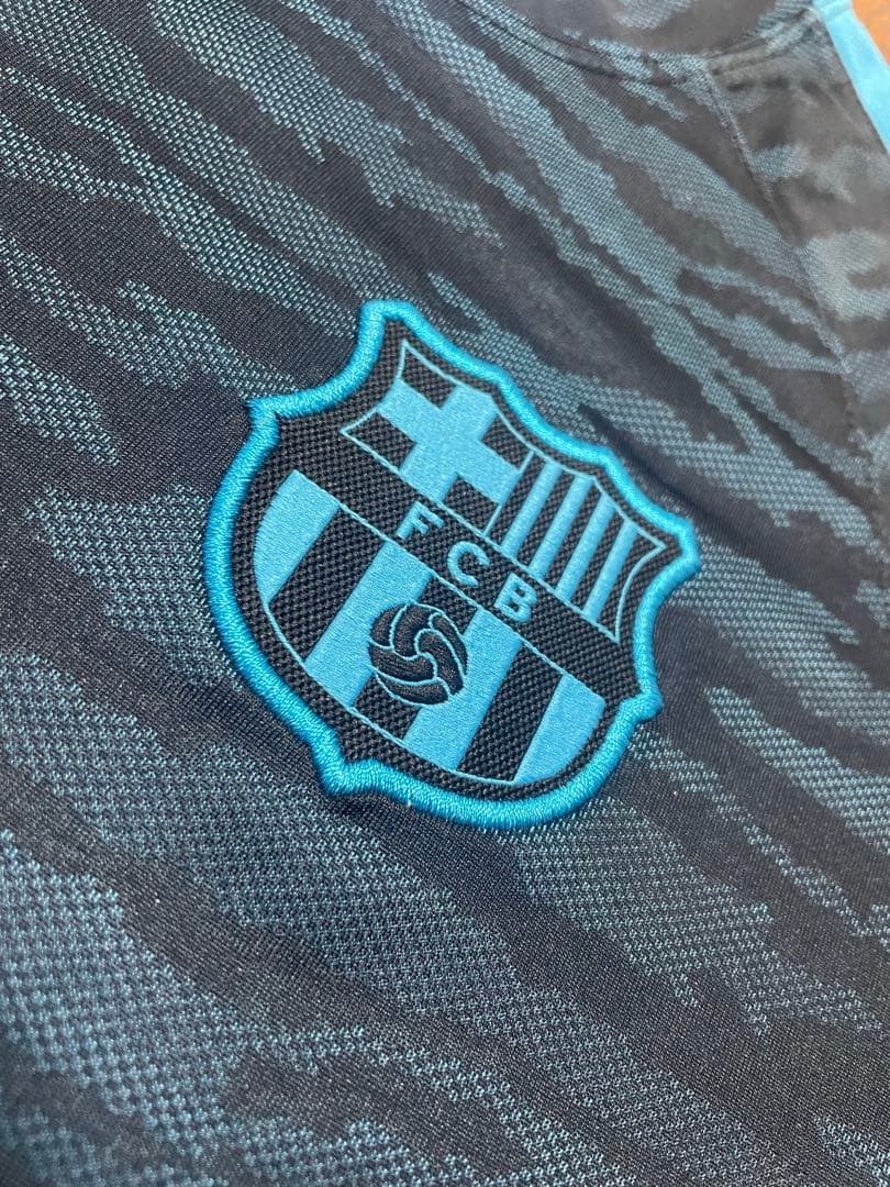 FCバルセロナ　2015-2016シーズントレーニングシャツ　キッズ