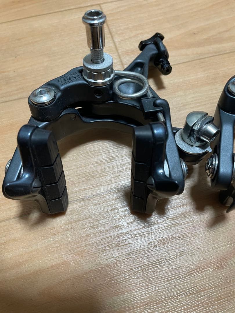 SHIMANO ULTEGRA BR-6700 リムブレーキキャリパー前後セット