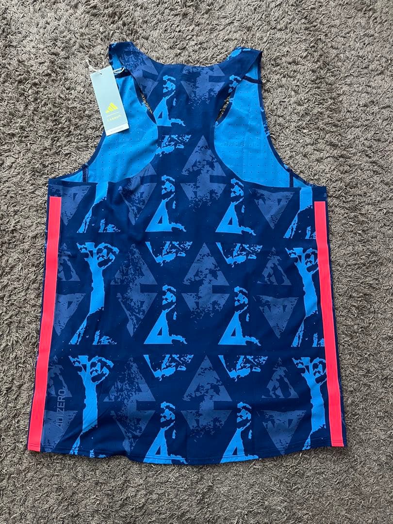 adidas シングレット　Mサイズ