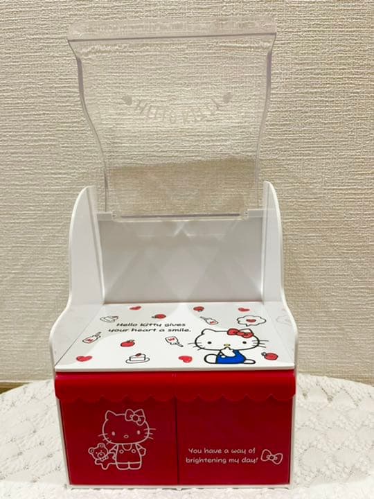 サンリオ　ハローキティ　プラチェスト