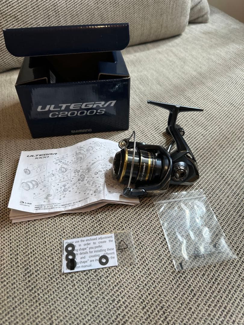 SHIMANO ULTREGRA C2000S スピニングリール