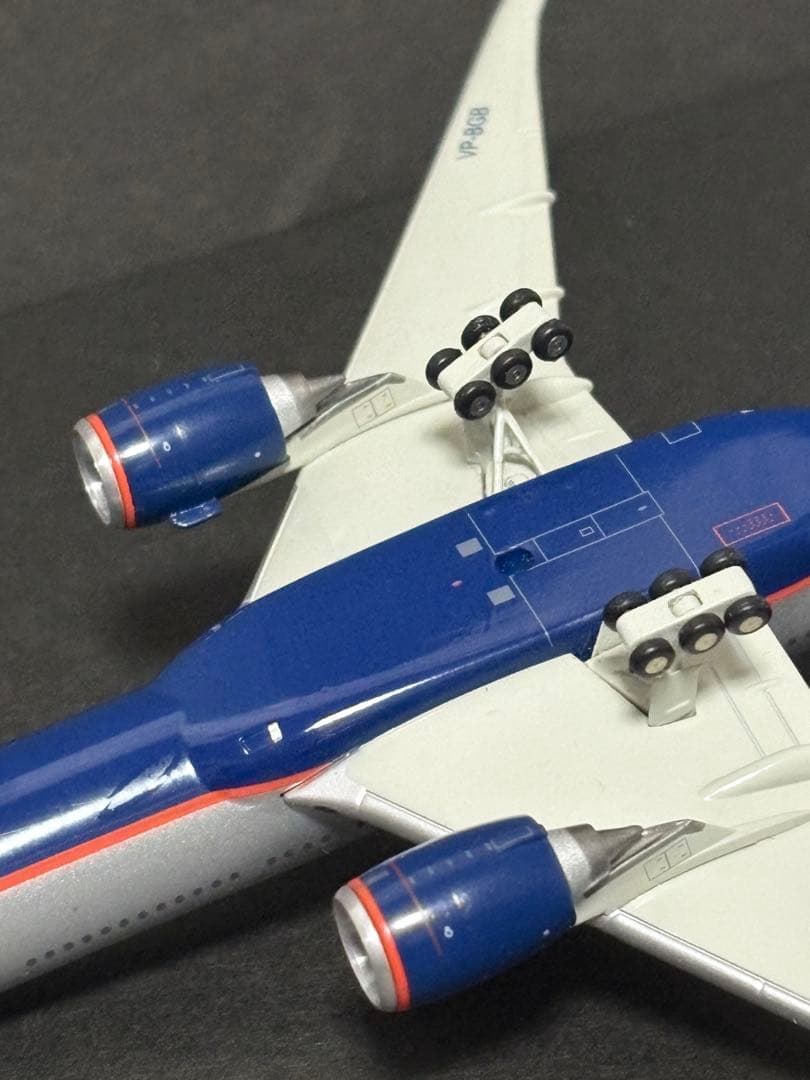 АЭРОФЛОТ Boeing 777-300ER 1/400