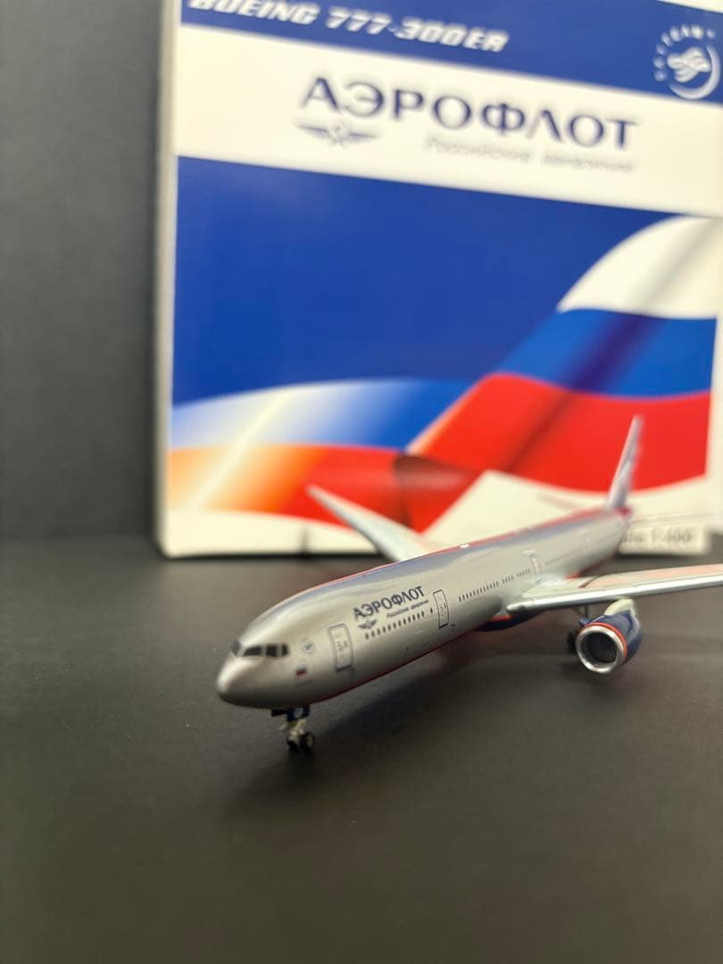 АЭРОФЛОТ Boeing 777-300ER 1/400