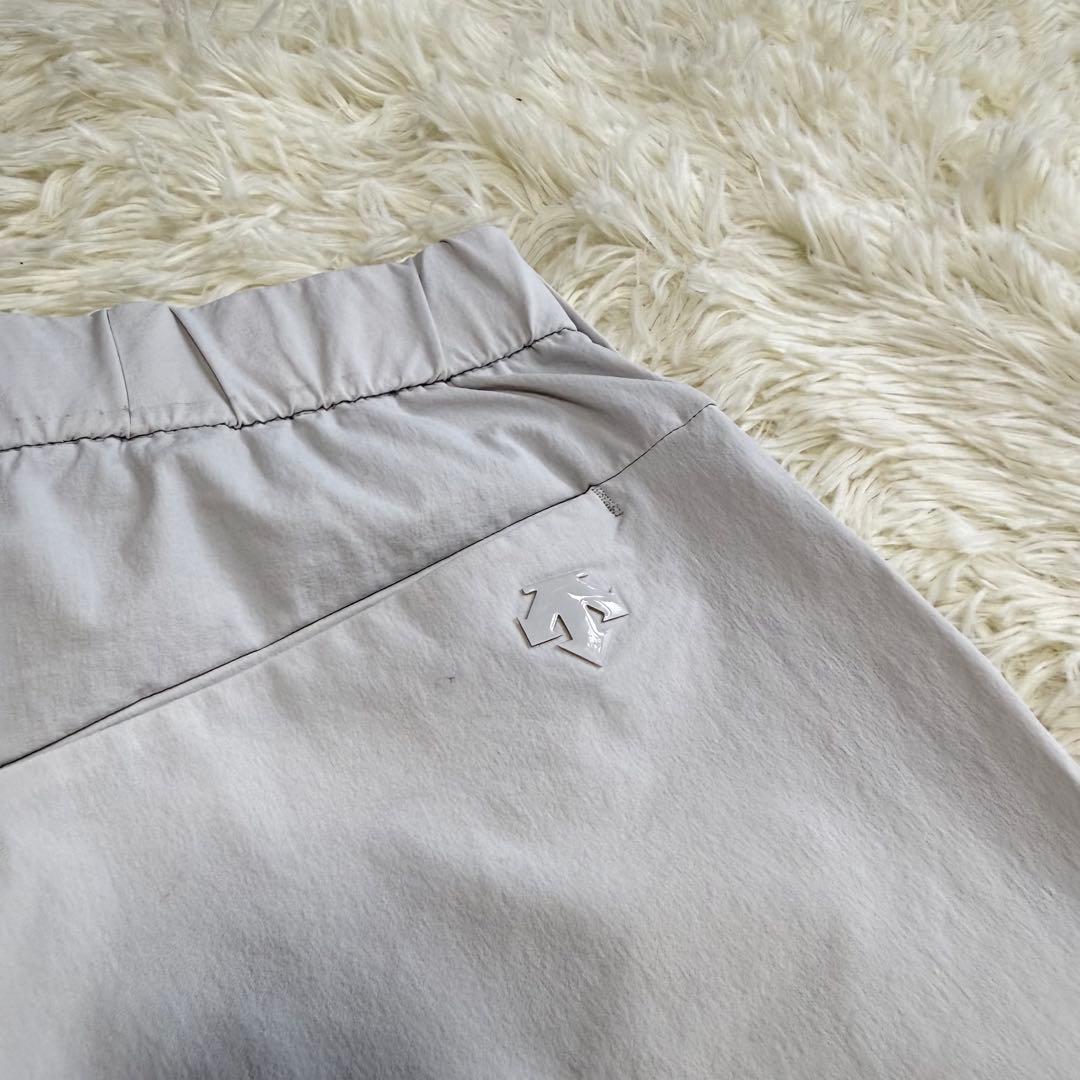【デサントゴルフ】美品 ハーフパンツ グレー Mサイズ メンズ サラサラ