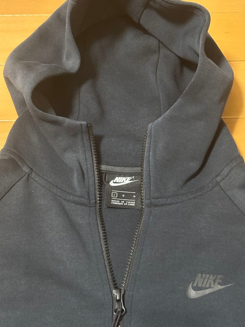 NIKE テックフリース ブラック Lジップアップパーカー　ナイキ　フーディッド