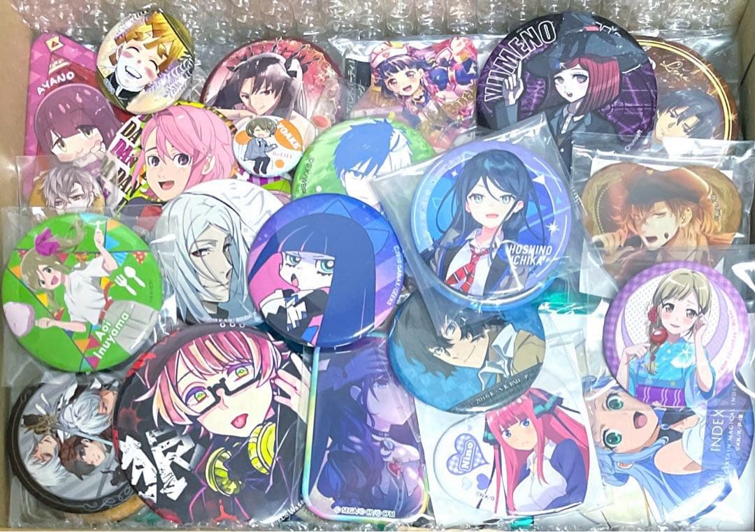 200個以上 ゲーム アニメ系グッズ 大量 まとめ売り セット 缶バッジ グッズ