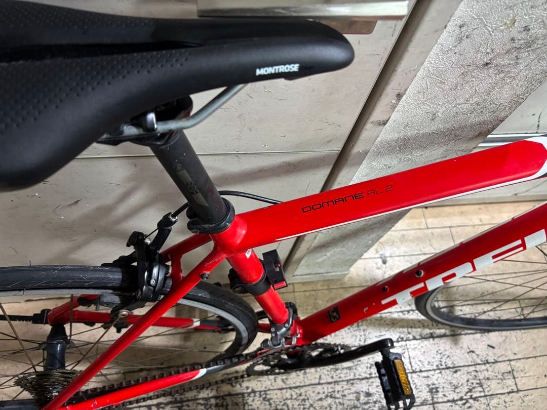 TREK DOMANE AL 2 ロードバイク レッド