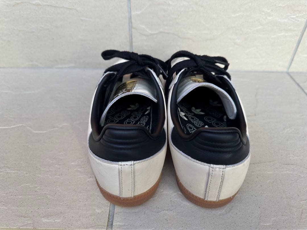 アディダス サンバ CREAMWHITE/CORE BLACK/SANDSTON