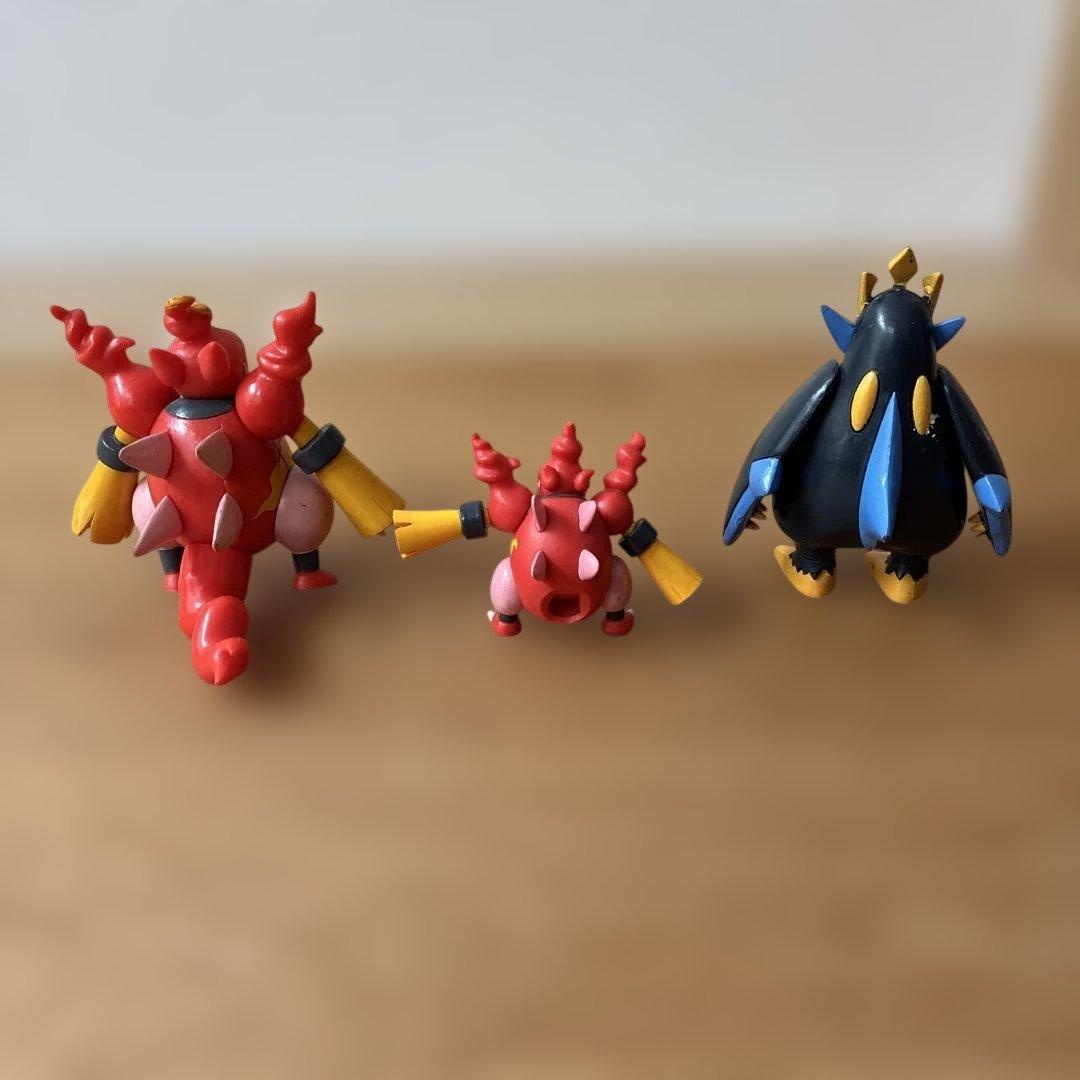 ポケモン　ブーバーン　エンペルト　Pokemon Moncolle Figure