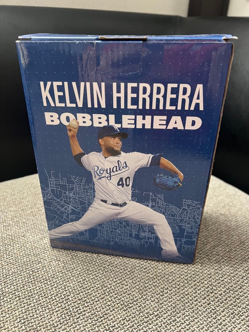 KELVIN HERRERA ボブルヘッドと帽子セット 野球ベースボールキャップ