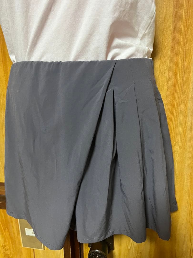 ダンスキン新品DANSKINスカート風パンツヨガウォーキングノースフェイス