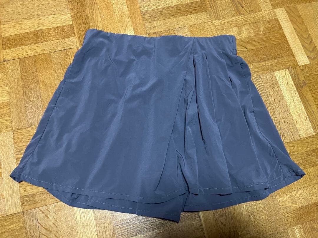 ダンスキン新品DANSKINスカート風パンツヨガウォーキングノースフェイス