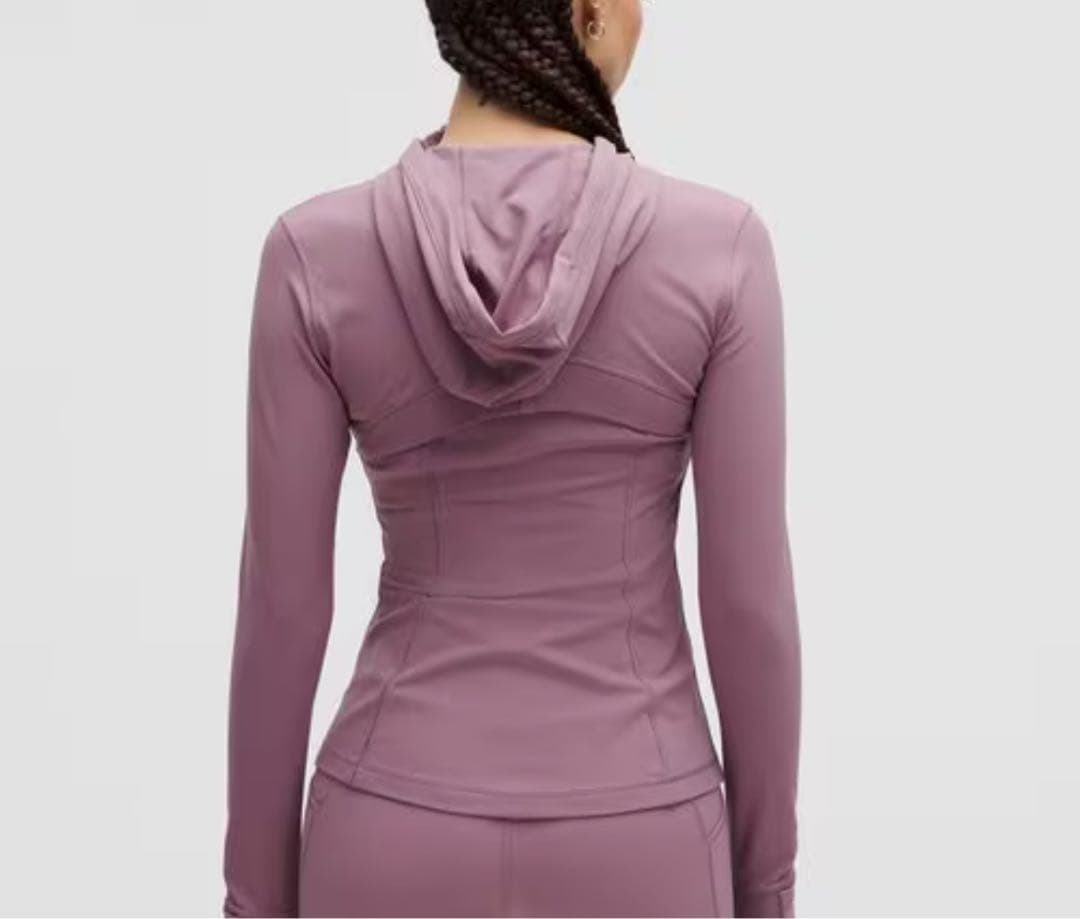 Lulu lemon パーカー