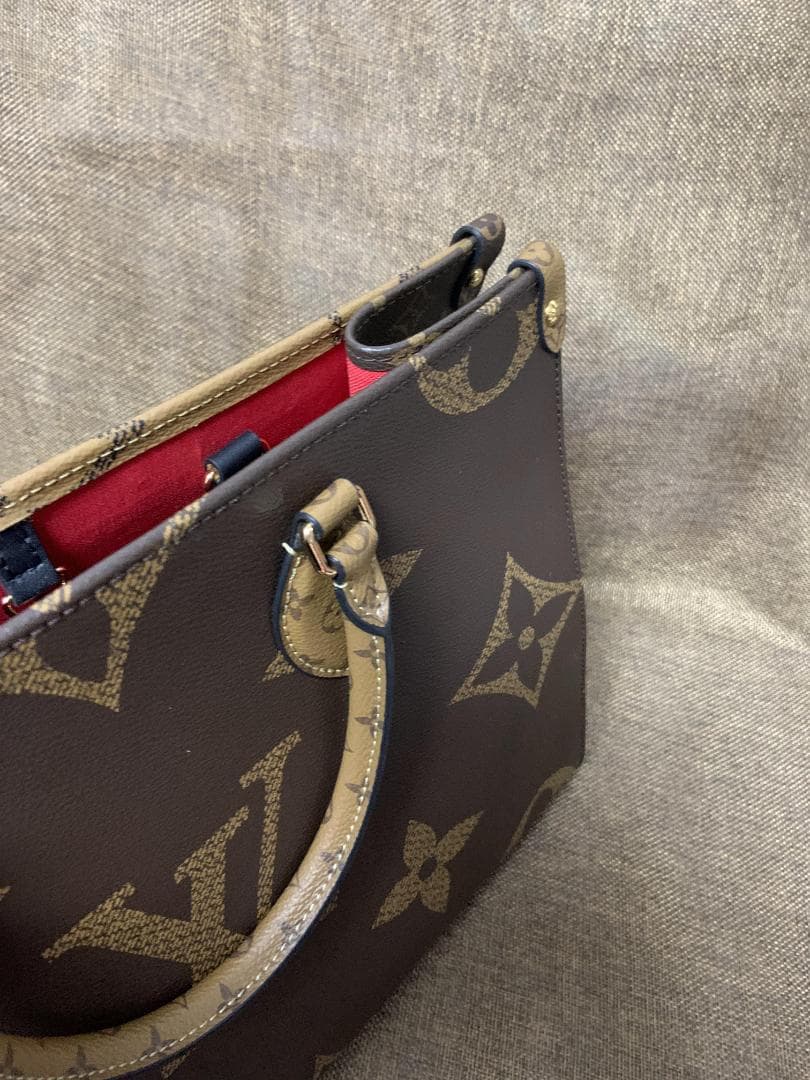 LOUIS VUITTON モノグラム ジャイアント リバース オンザゴーMM