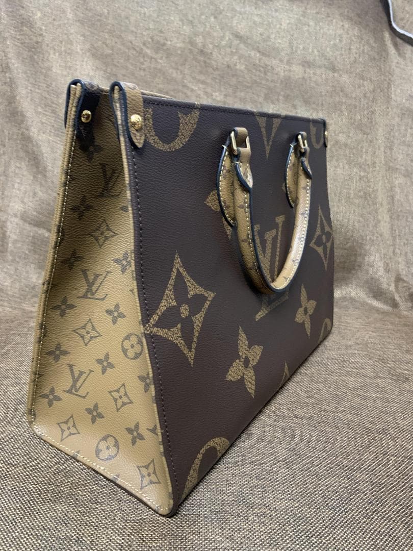 LOUIS VUITTON モノグラム ジャイアント リバース オンザゴーMM