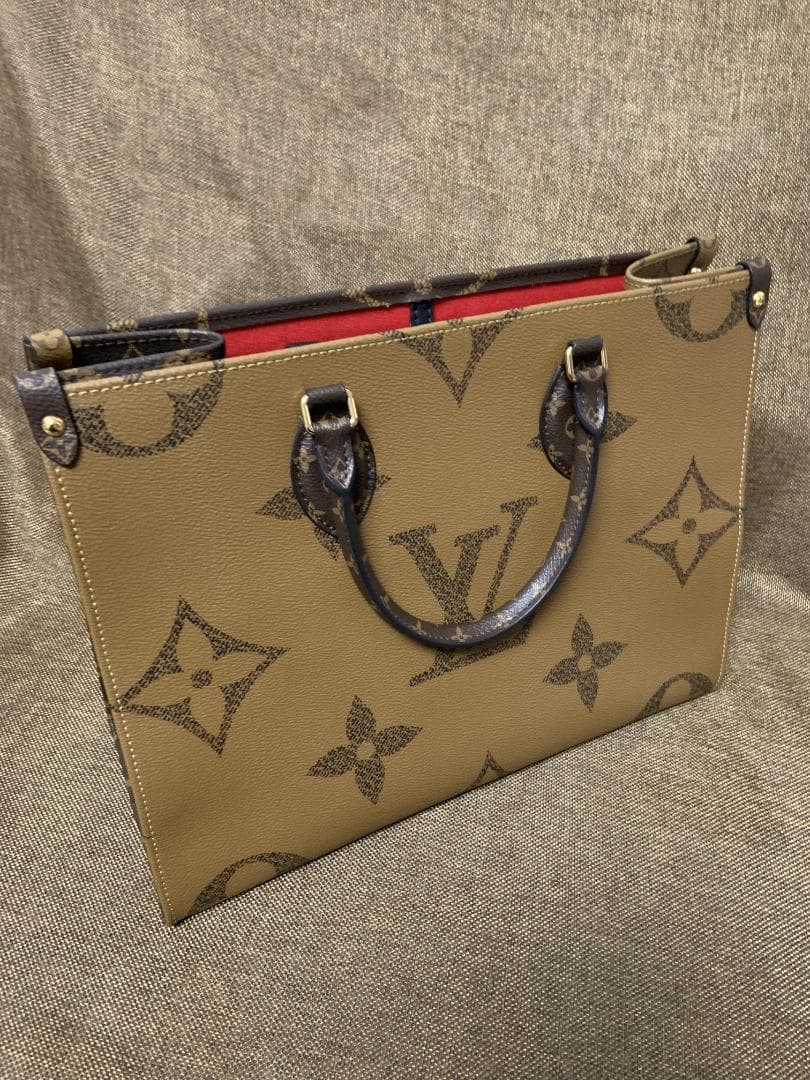 LOUIS VUITTON モノグラム ジャイアント リバース オンザゴーMM