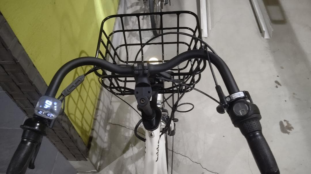 BIKKE　MOB　シートクッション新品　ブリヂストン　回生充電機能　電動自転車
