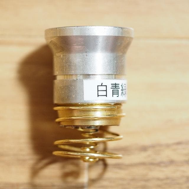 白青緑赤 4色搭載 P60 ドロップイン SUREFIRE ライト
