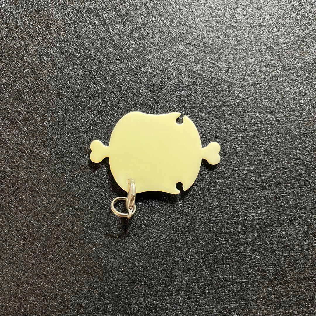匿名配送　レア物　トリコ　ストラップ　非売品