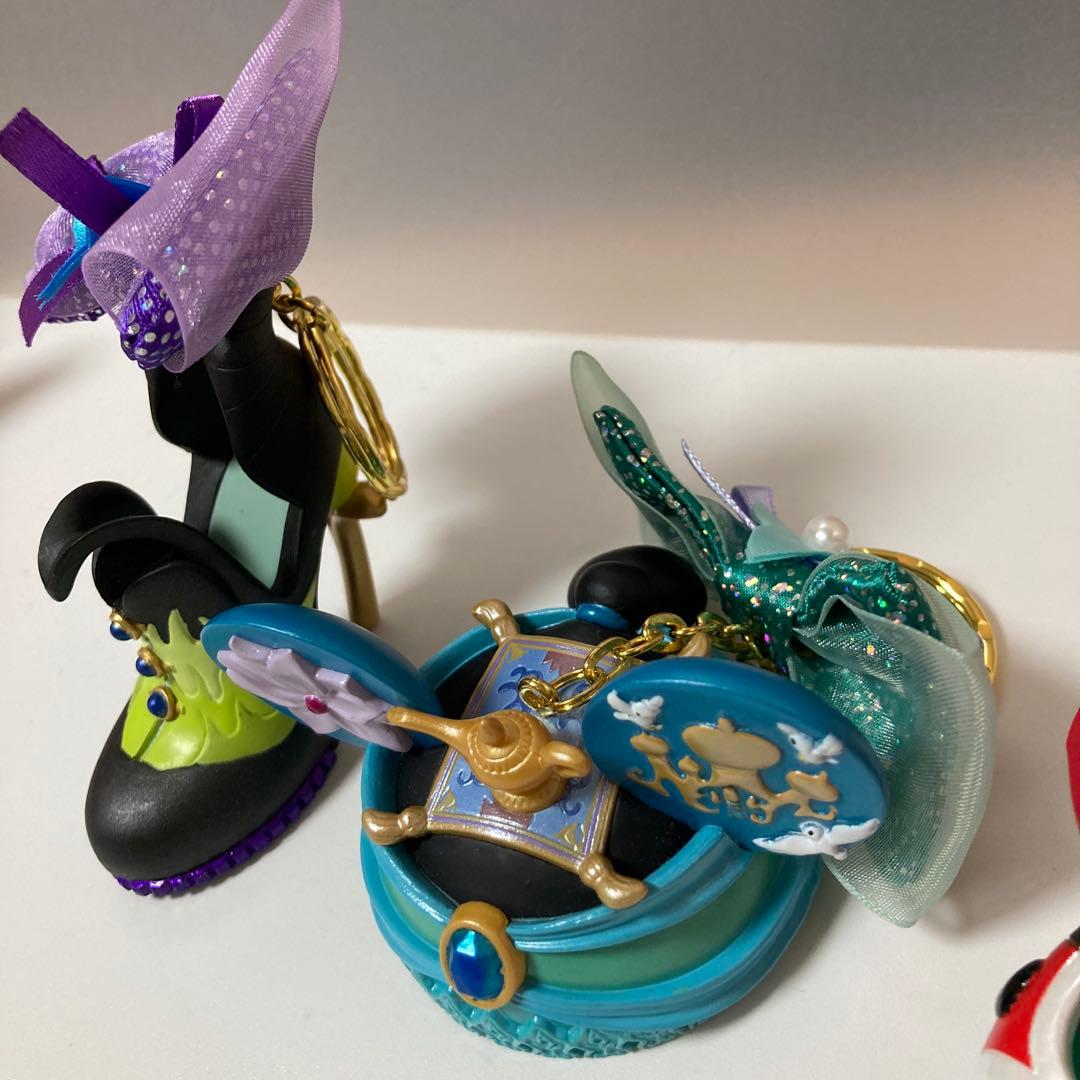 東京ディズニーリゾート　マレフィセント　アリス靴ハイヒール　シューズキーチェーン