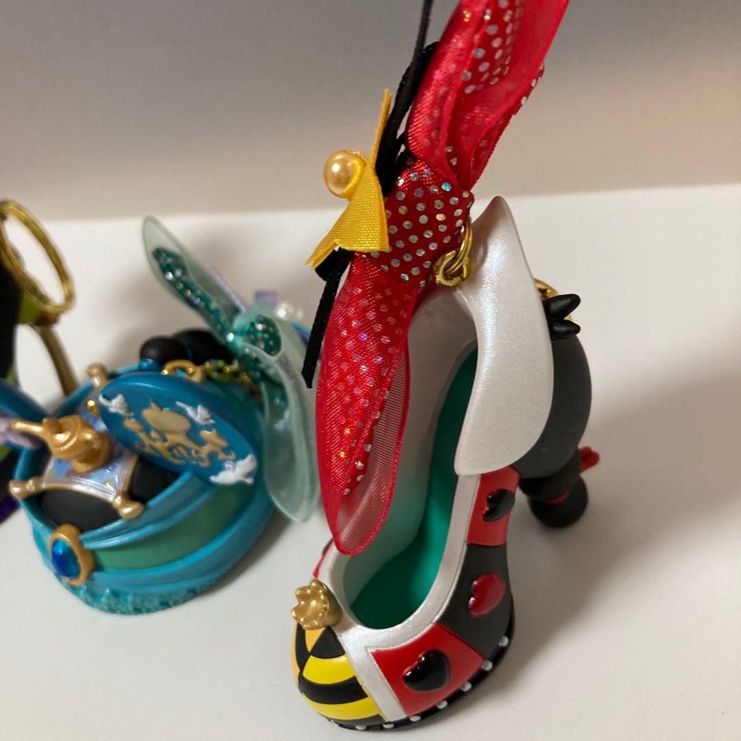 東京ディズニーリゾート　マレフィセント　アリス靴ハイヒール　シューズキーチェーン