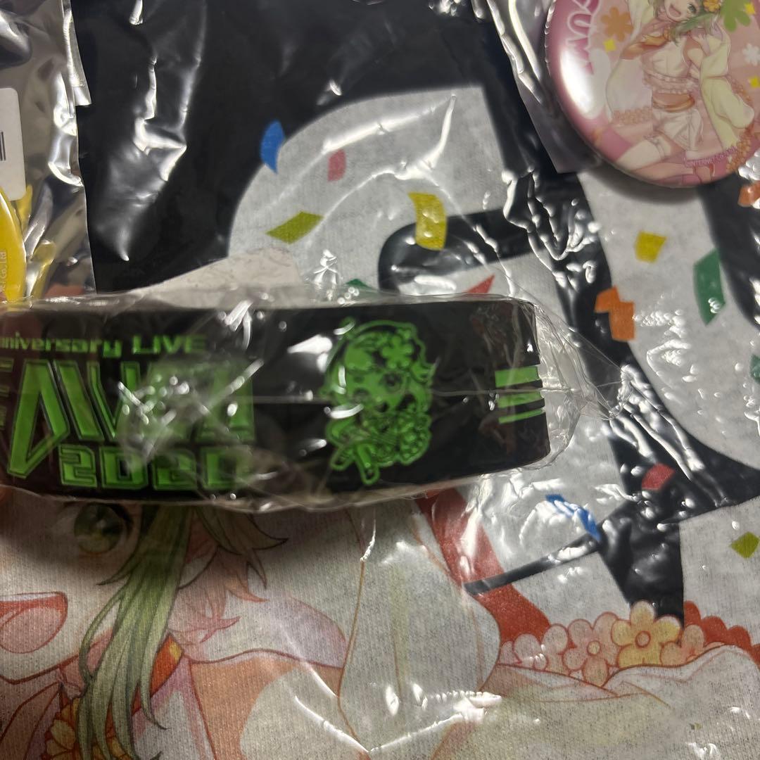 GUMI ラバーバンド 缶バッジ Tシャツ セット