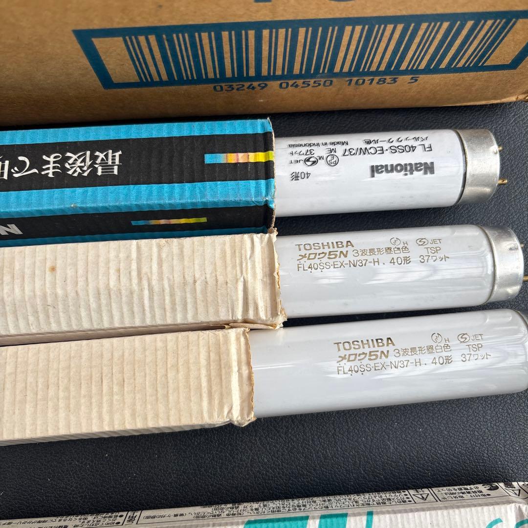 東芝　FL40SS.D/37 昼光色40形　33本➕おまけ3本