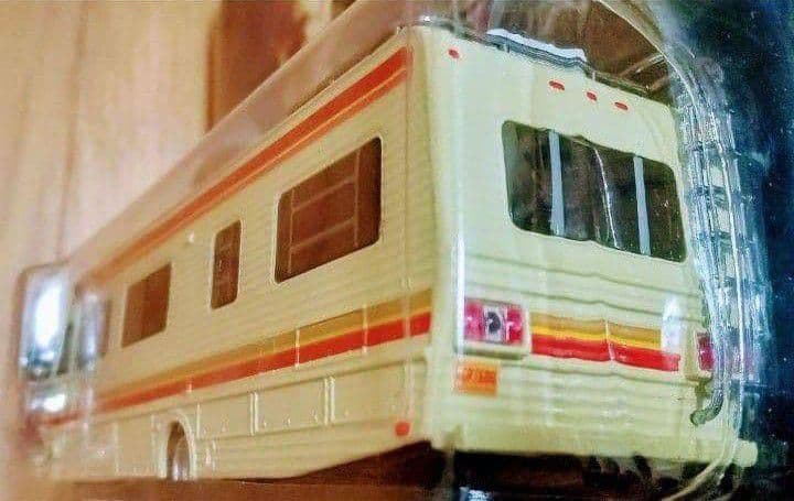 ラスト■1/64BreakingBad1986FLEETWOOD BOUNDER