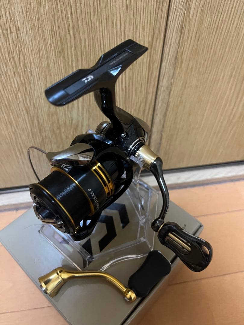 DAIWA LEGALIS LT2000S-P slp worksハンドル