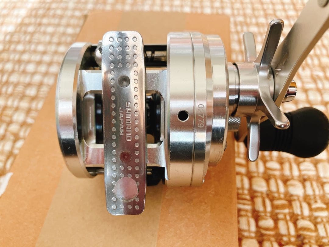 Shimano シマノ オシア カルカッタ 201HG 左