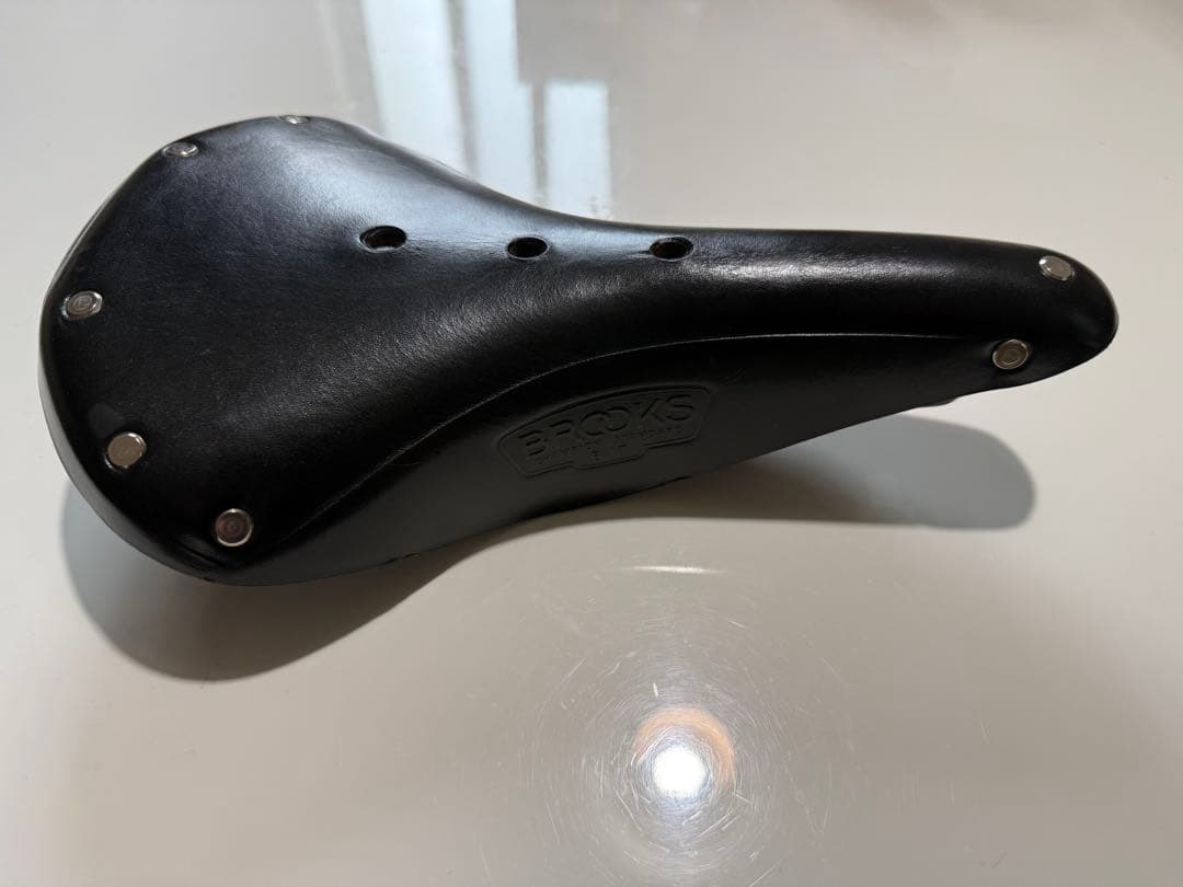 【極美品・英国製】BROOKS B17 チャンピオン レザーサドル（ブラック）