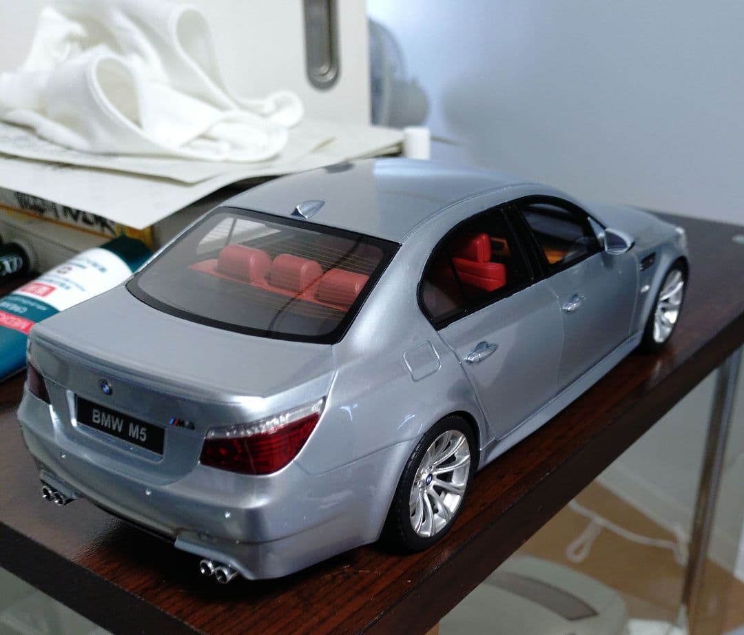 OttO 1/18  M5 E60　ミニカー