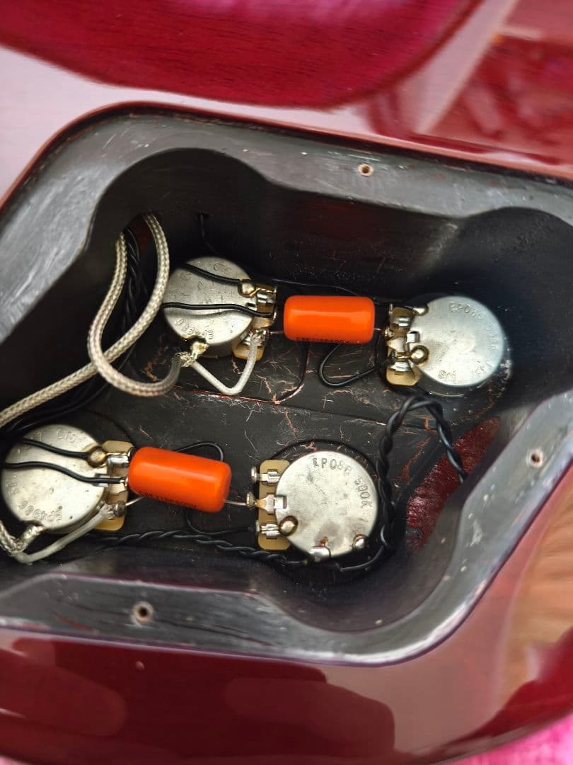 Epiphone レスポール ステンレスフレット Gibsonピックアップ