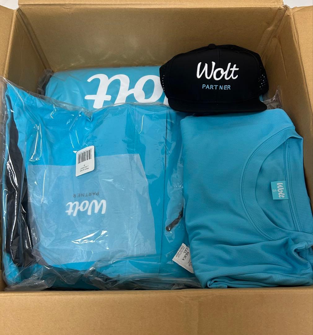 ⭐︎wolt（ウォルト）配達バック、Tシャツ、帽子デリバリー⭐︎