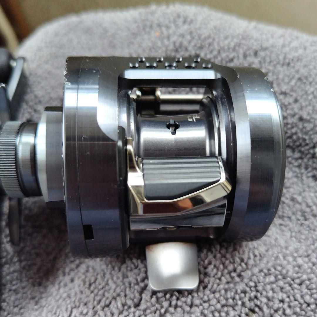 SHIMANO CALCUTTA CONQUEST 31HG 左ハンドル