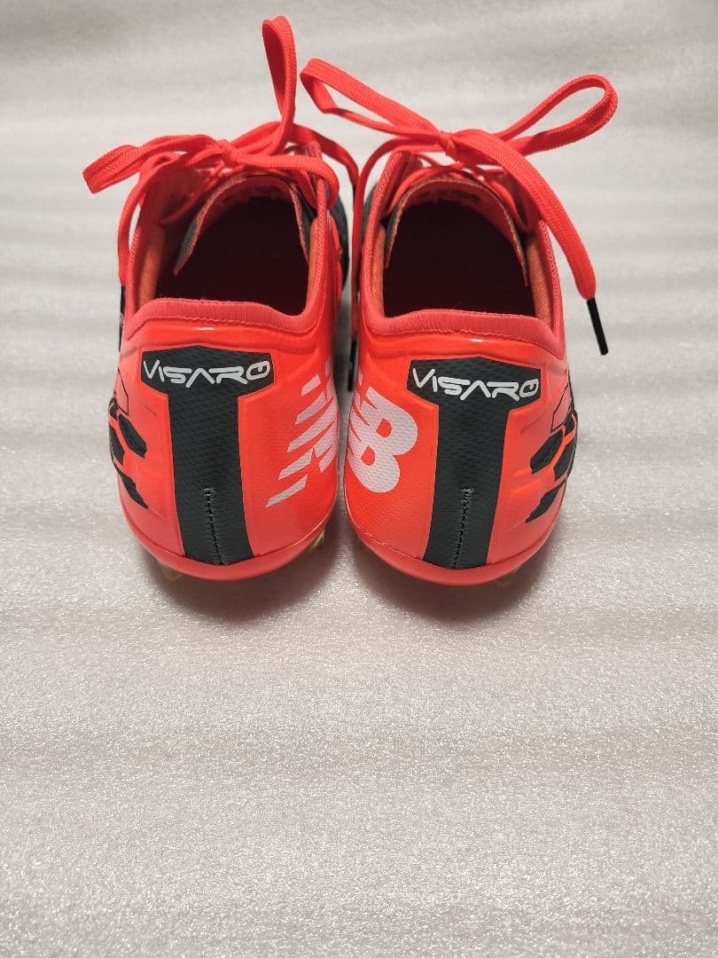 New Balance サッカーシューズ グレー/レッド