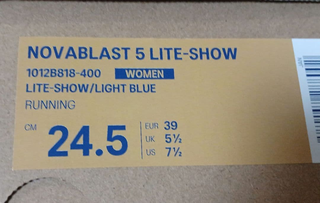 スパイク・シューズ NOVABLAST5 LITE-SHOW