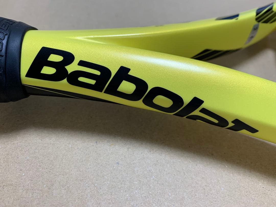 【美品】Babolat PURE AERO + （プラス）2019年モデル
