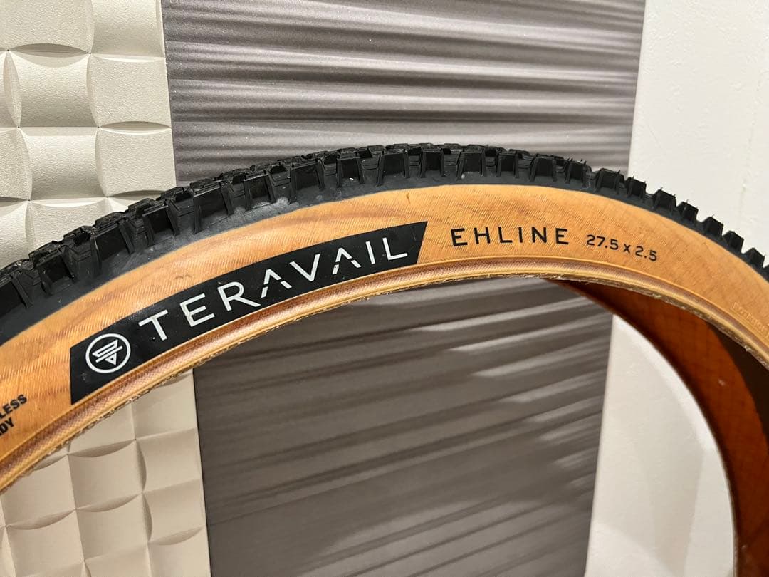 TERAVAIL EHLINE 27.5x2.5 2本セット